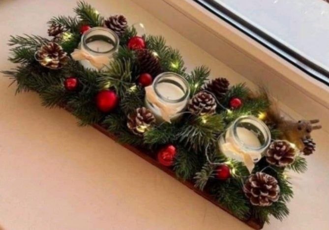 سنتر بيس طاولة زينة كريسماس بحوامل شموع وزينة طبيعية